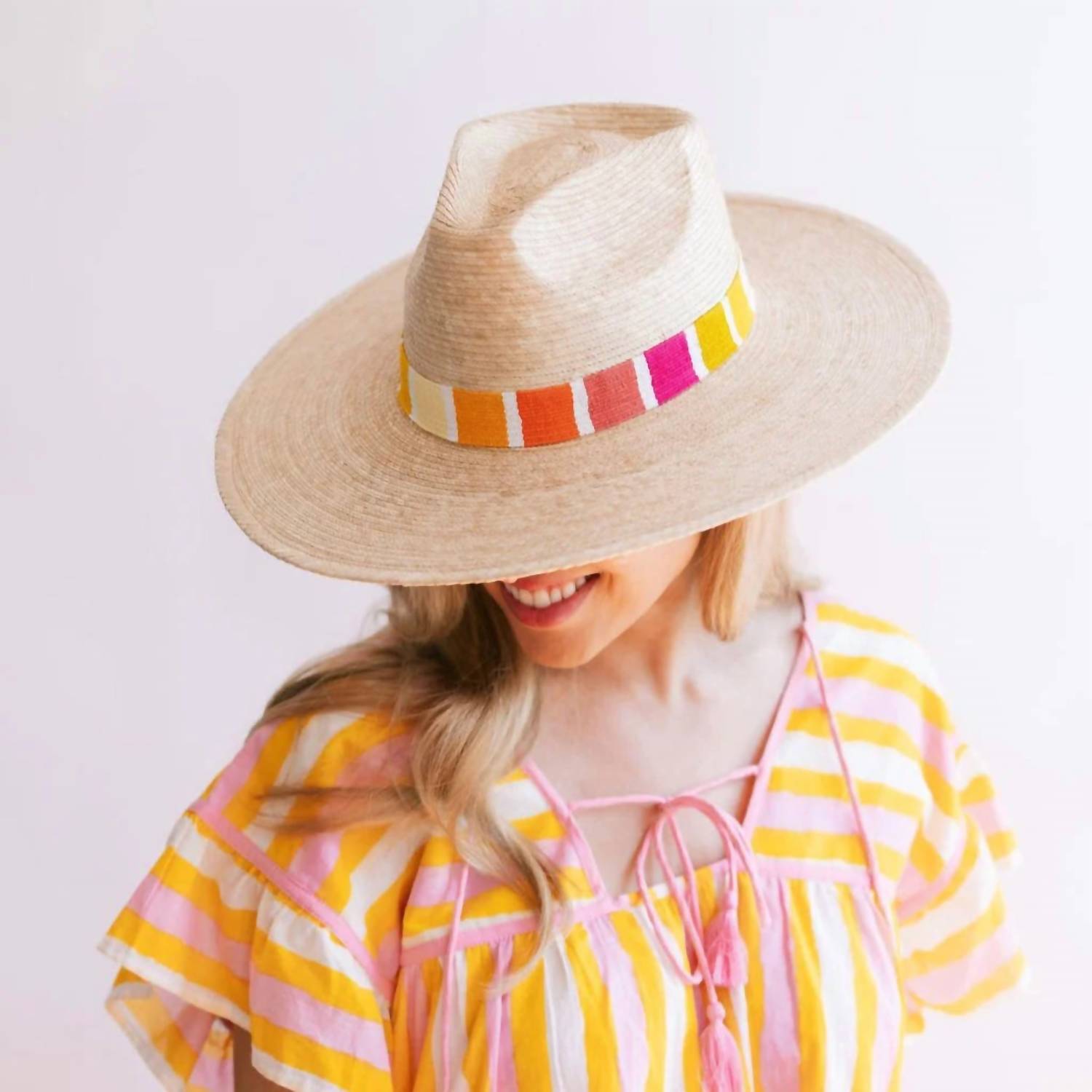 Sunshine Tienda - Women's Daisy Palm Hat