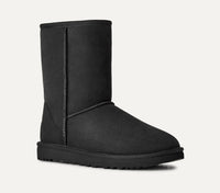 Ugg - Women's Classic Short Ii Boot