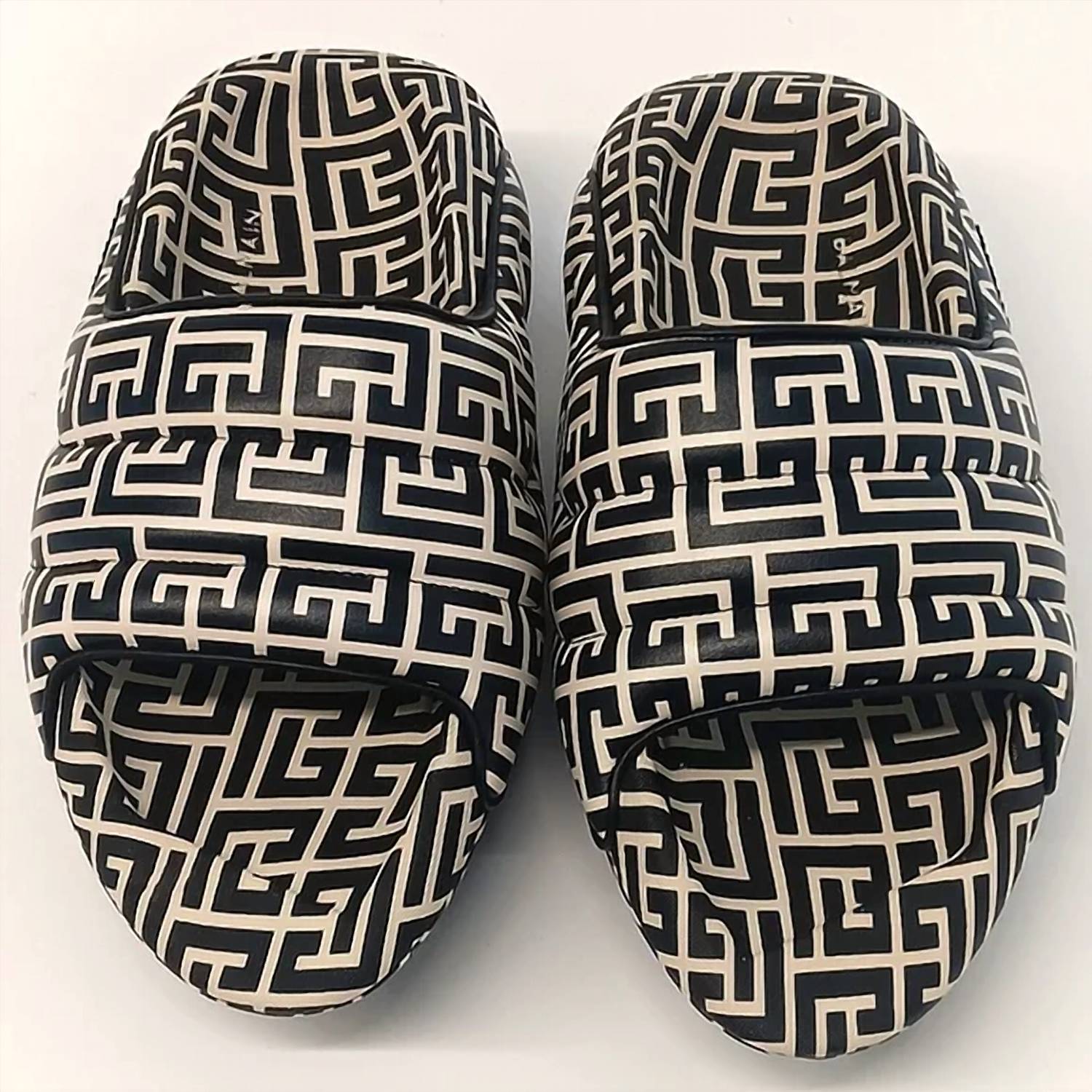 Balmain - Men's Quilted Leather B-it Monogram Sandals
