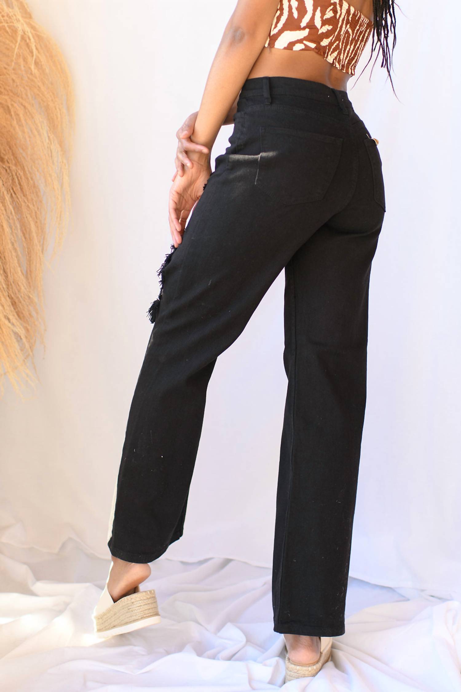 Vibrant - Jean Better Days Ripped Straight Jeans