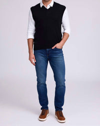 Raffi Extrafine Merino V-neck Vest in black - men's jacket - detail view
