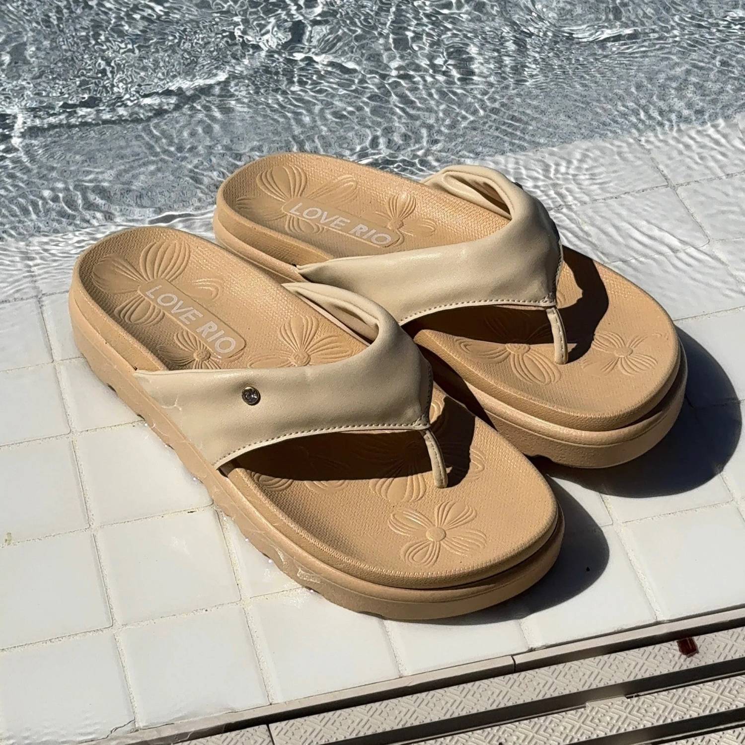 Love Rio - Women's Leblon Seaside Thong Sandal
