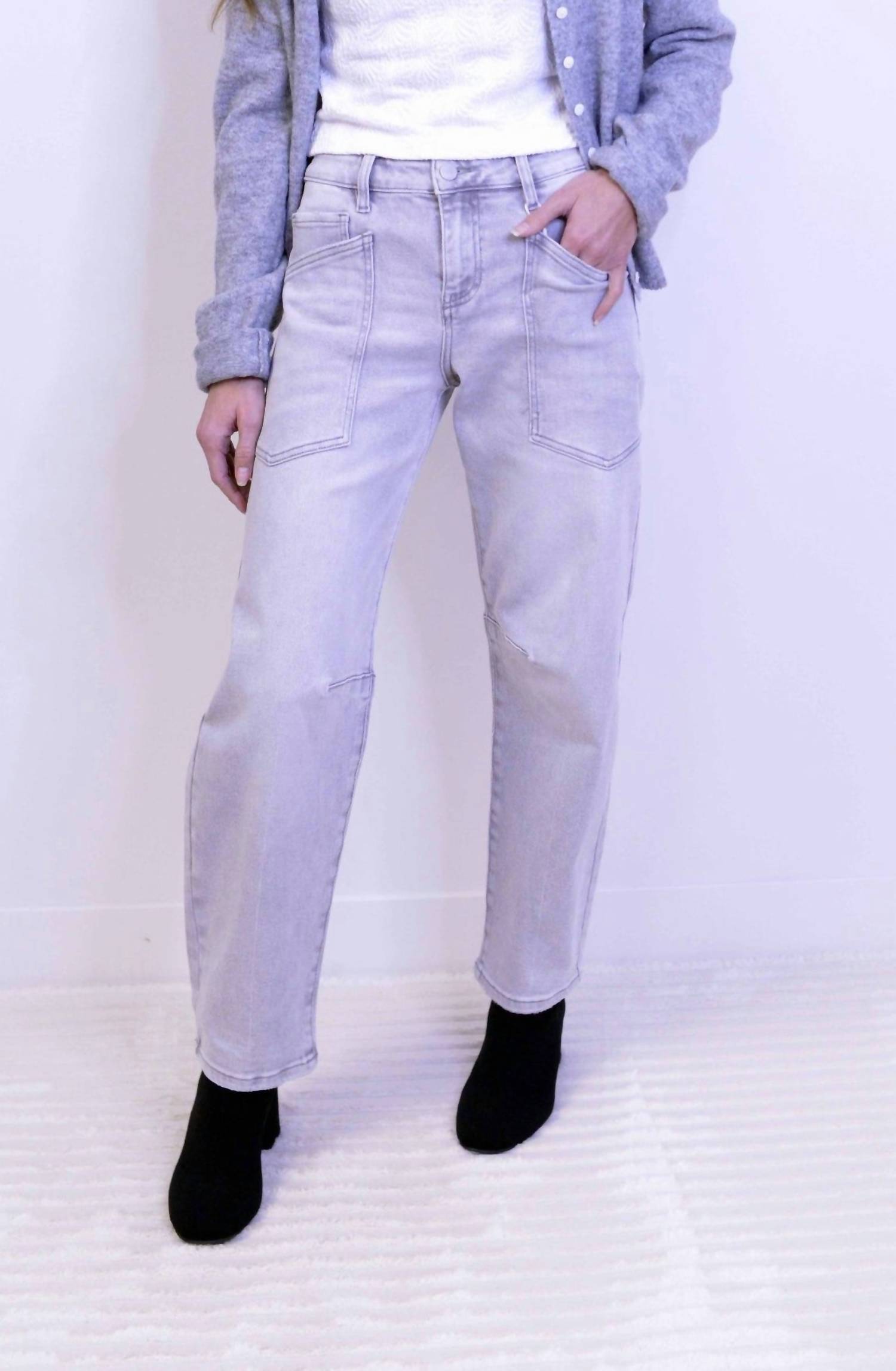 Risen - Patch Pocket Barrel Jeans