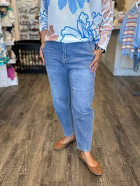 Yolly - Barrel Tapered Ankle Jean