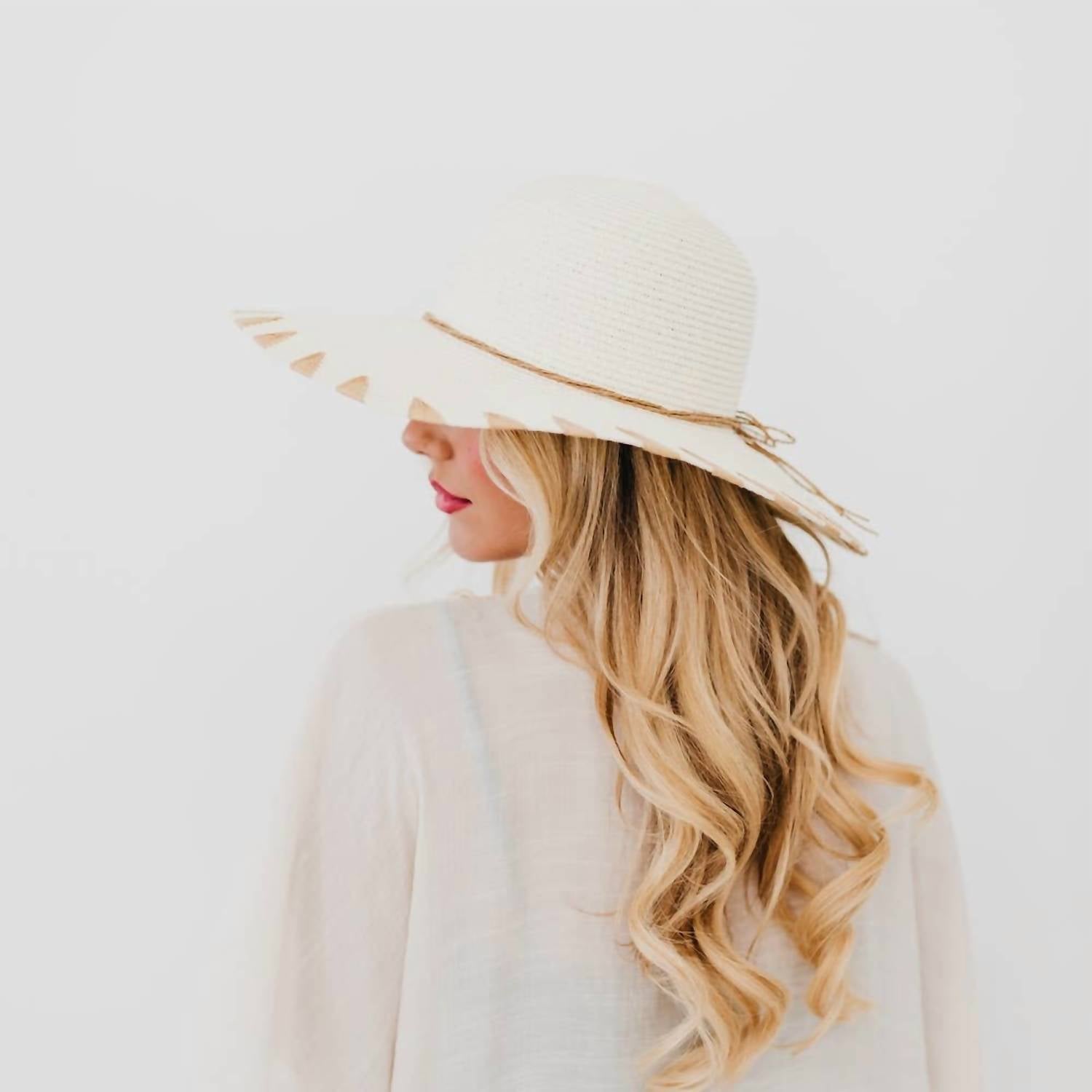 Pretty Simple - Surfs Up Straw Sun Hat