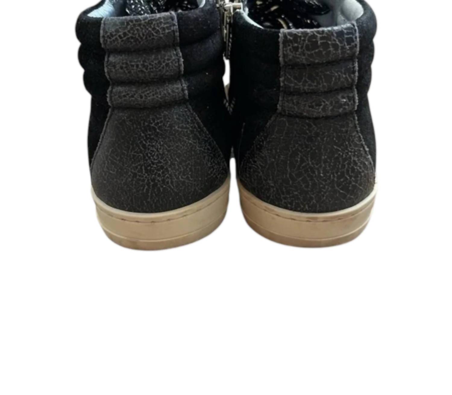 P448 - Women's Skate Shoes