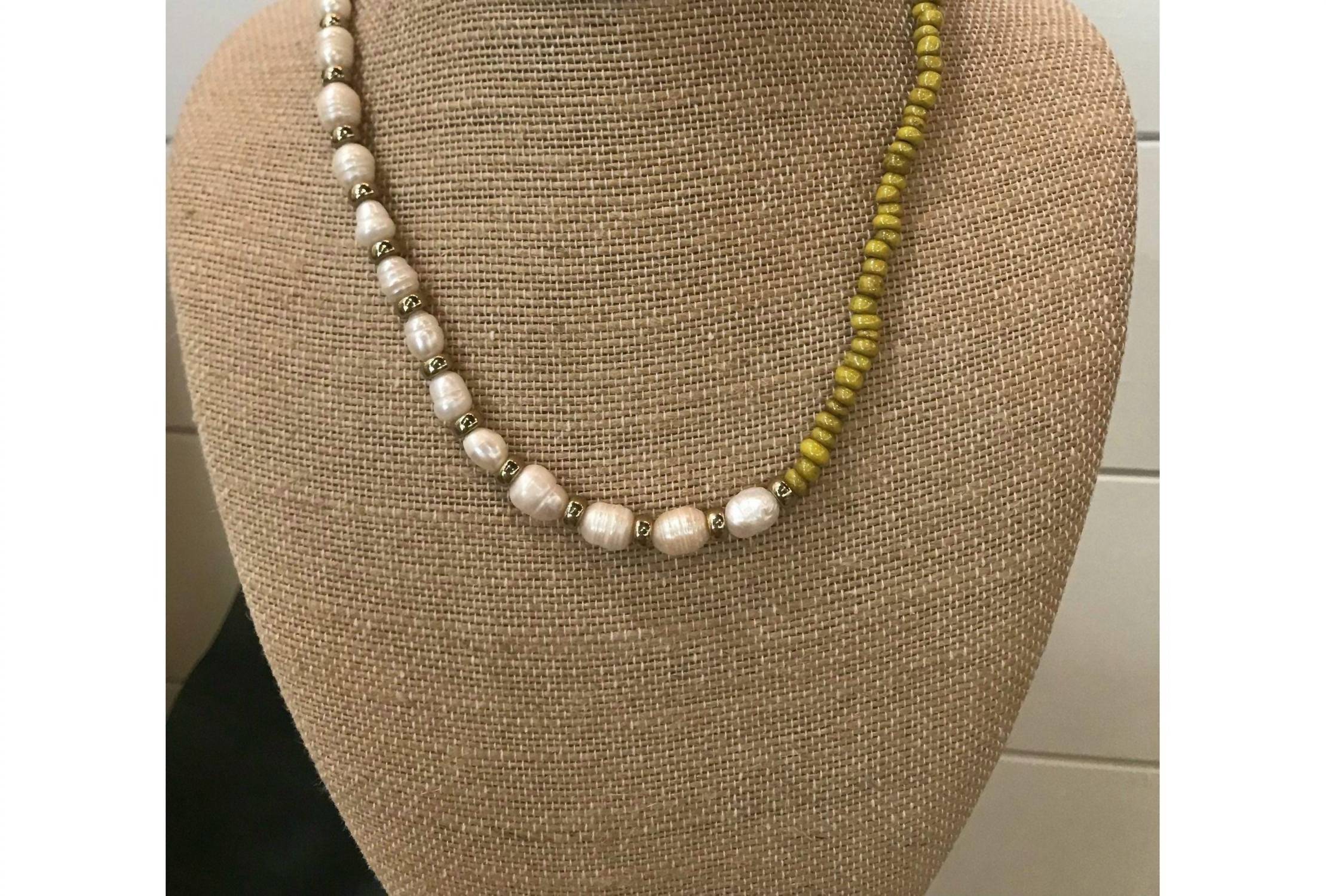 Daffodil Necklace