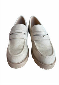 SODA Women's Hender Loafer in beige - women's flats - detail view