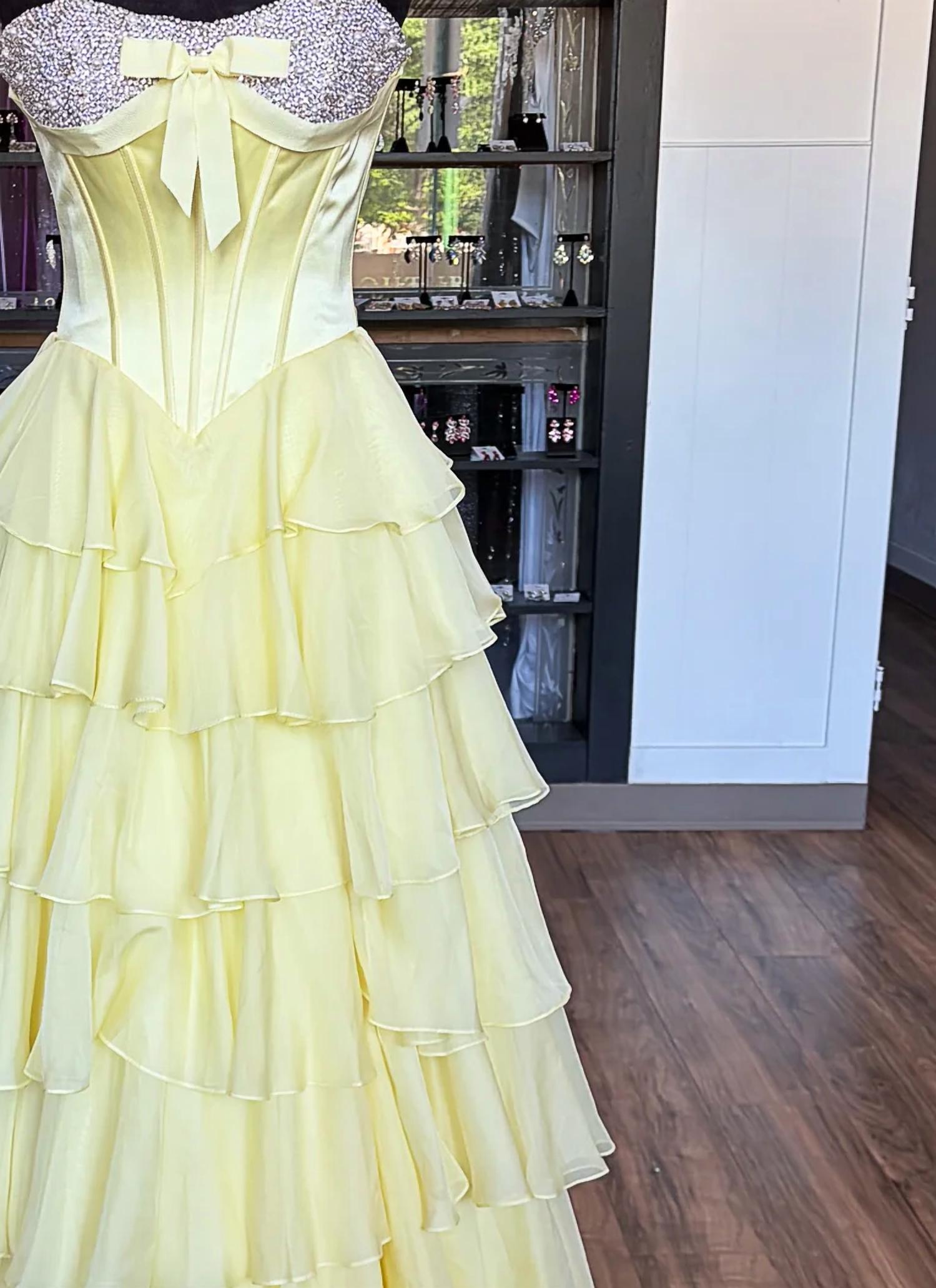 Sherri Hill - Women's Strapless Fit and Flare Dress