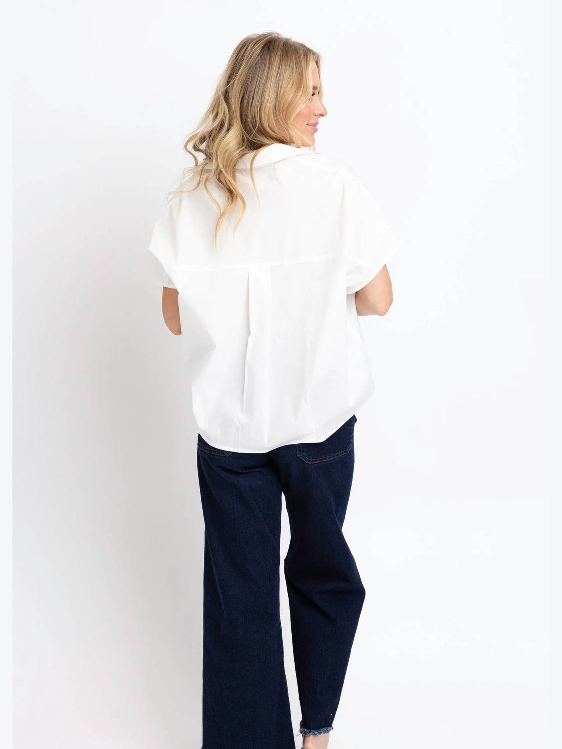 Karlie - Poplin V-neck Top