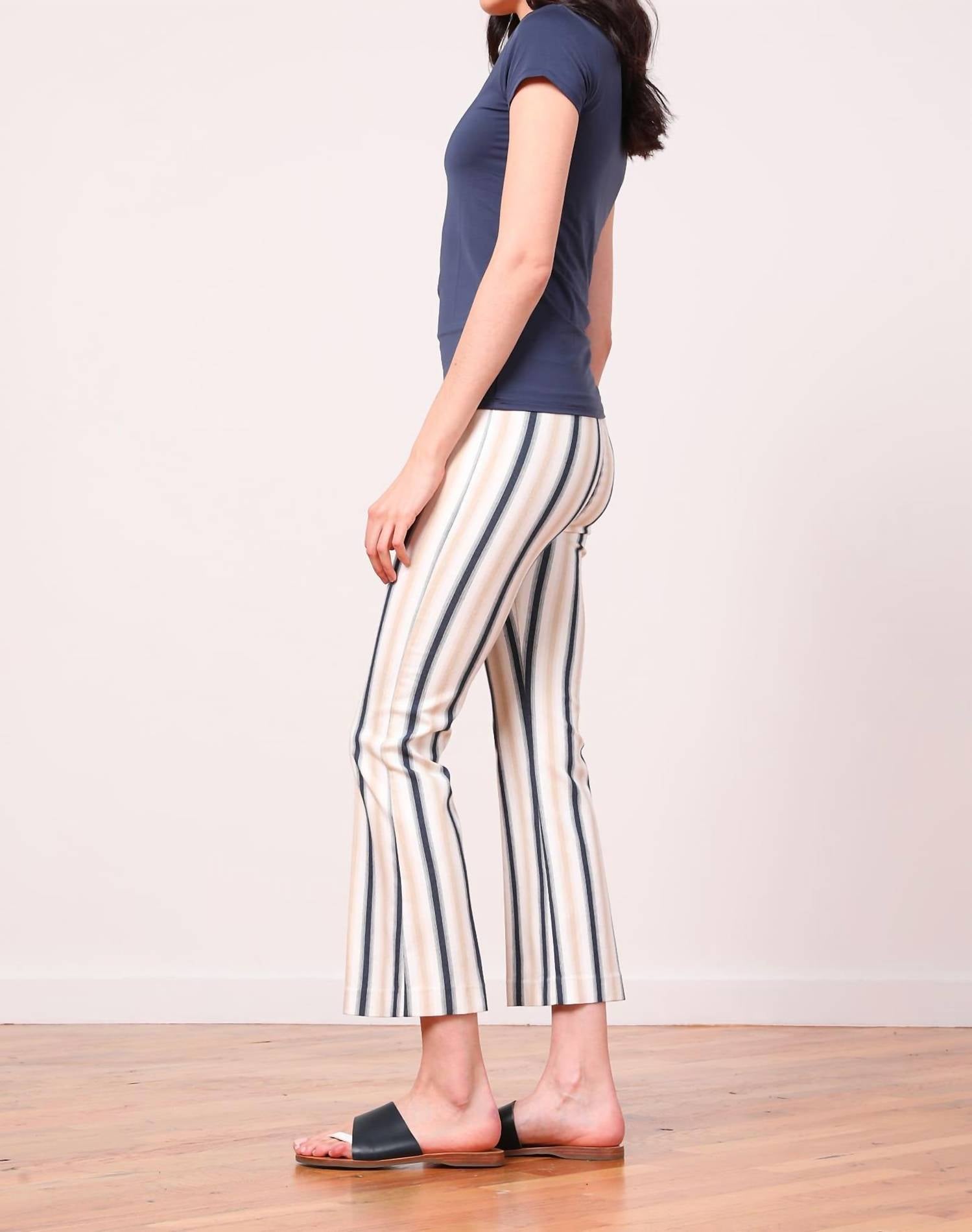 Avenue Montaigne Leo Flare Cut Pants in chic - women's pants - detail view