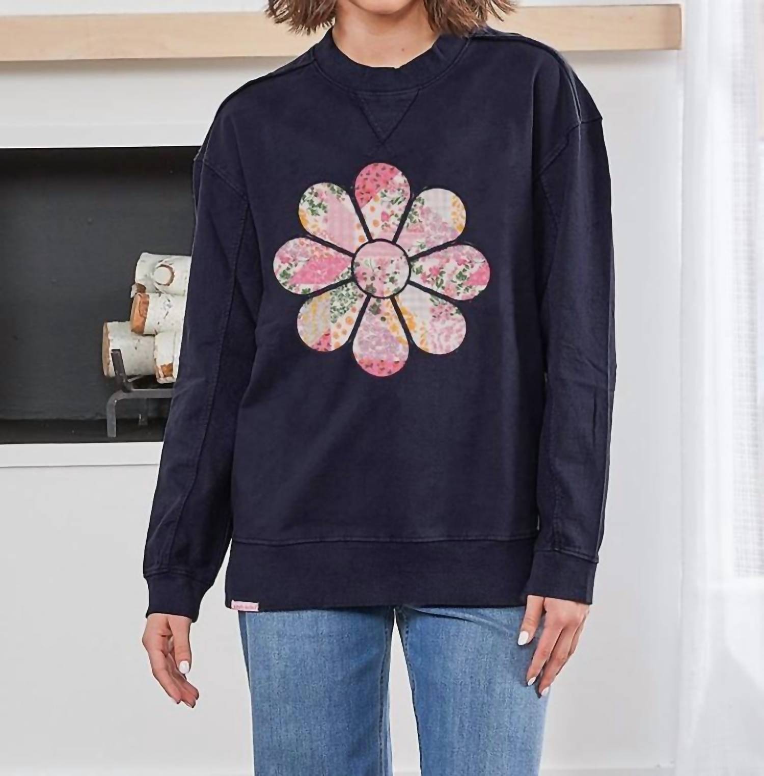 Simply Southern - Katarina Flower Pullover