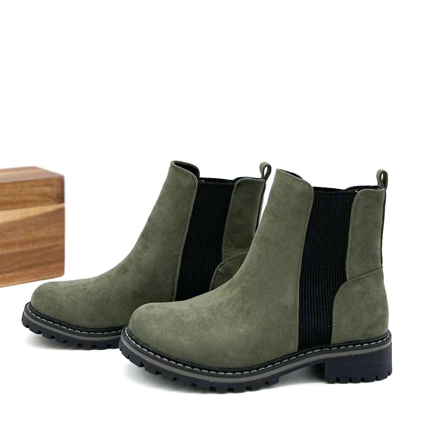 Women's Suede Howl Bootie