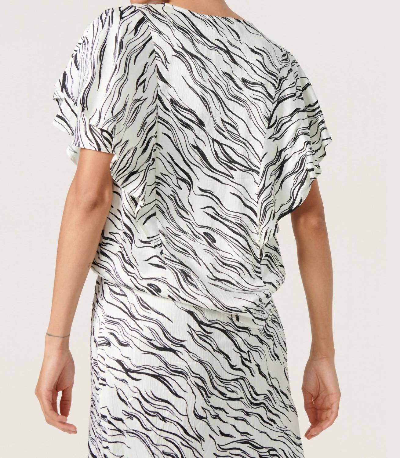Soaked In Luxury - Vinka Ruffle Sleeve Round Neck Blouse