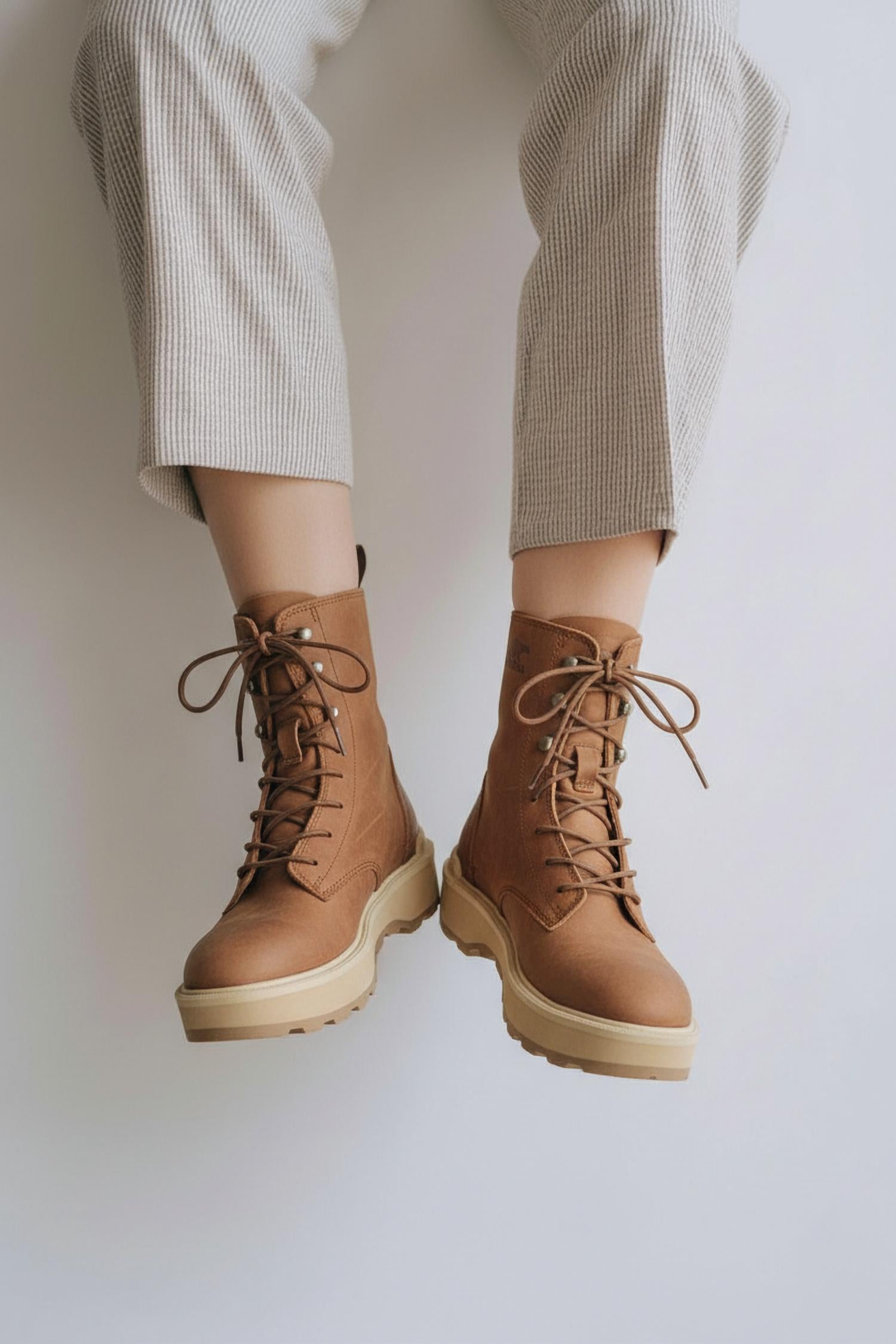 Sorel - Women Hi-Line Lace Boot