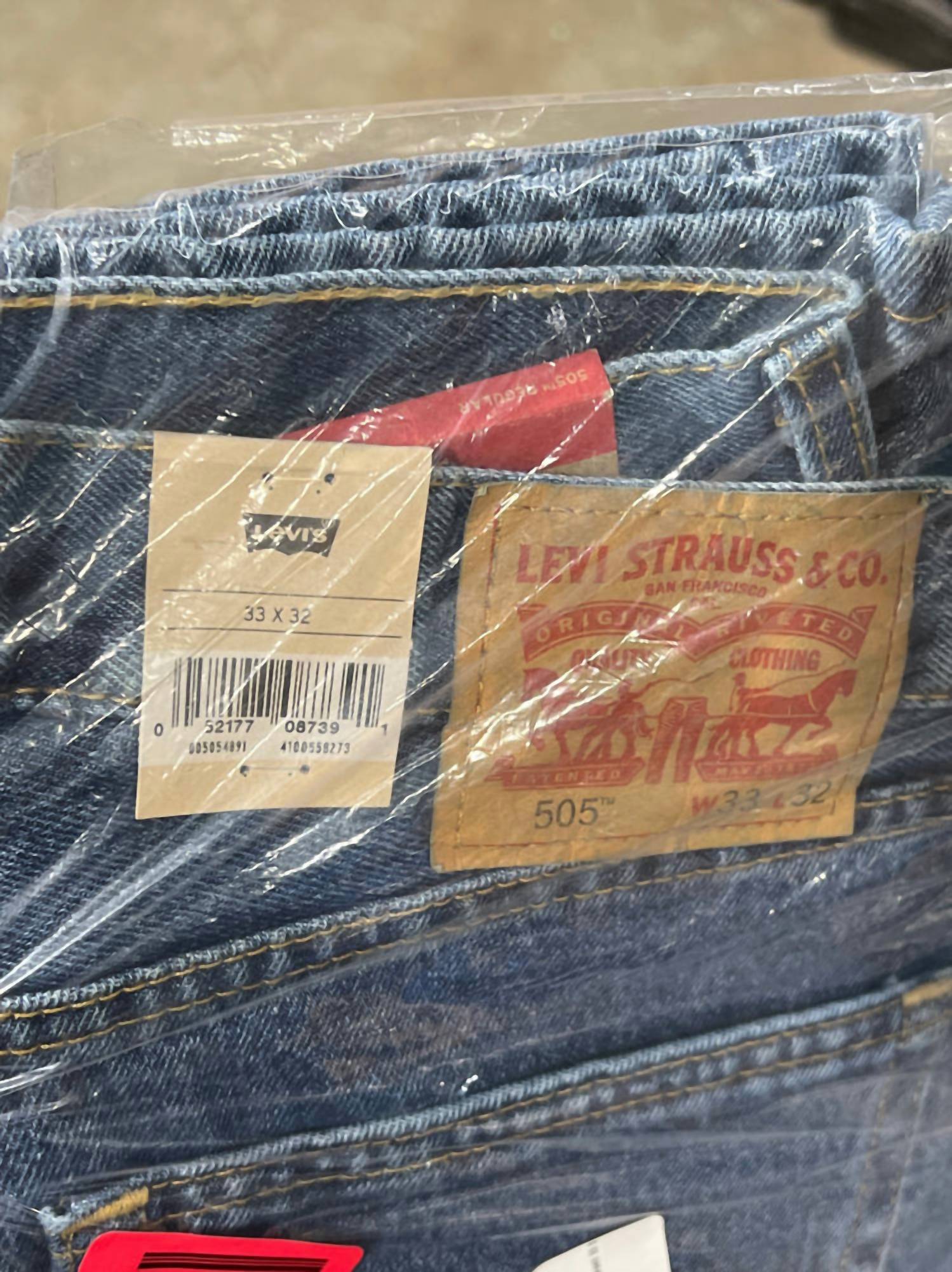 Levi'S - Men's 505 Regular Fit Jeans