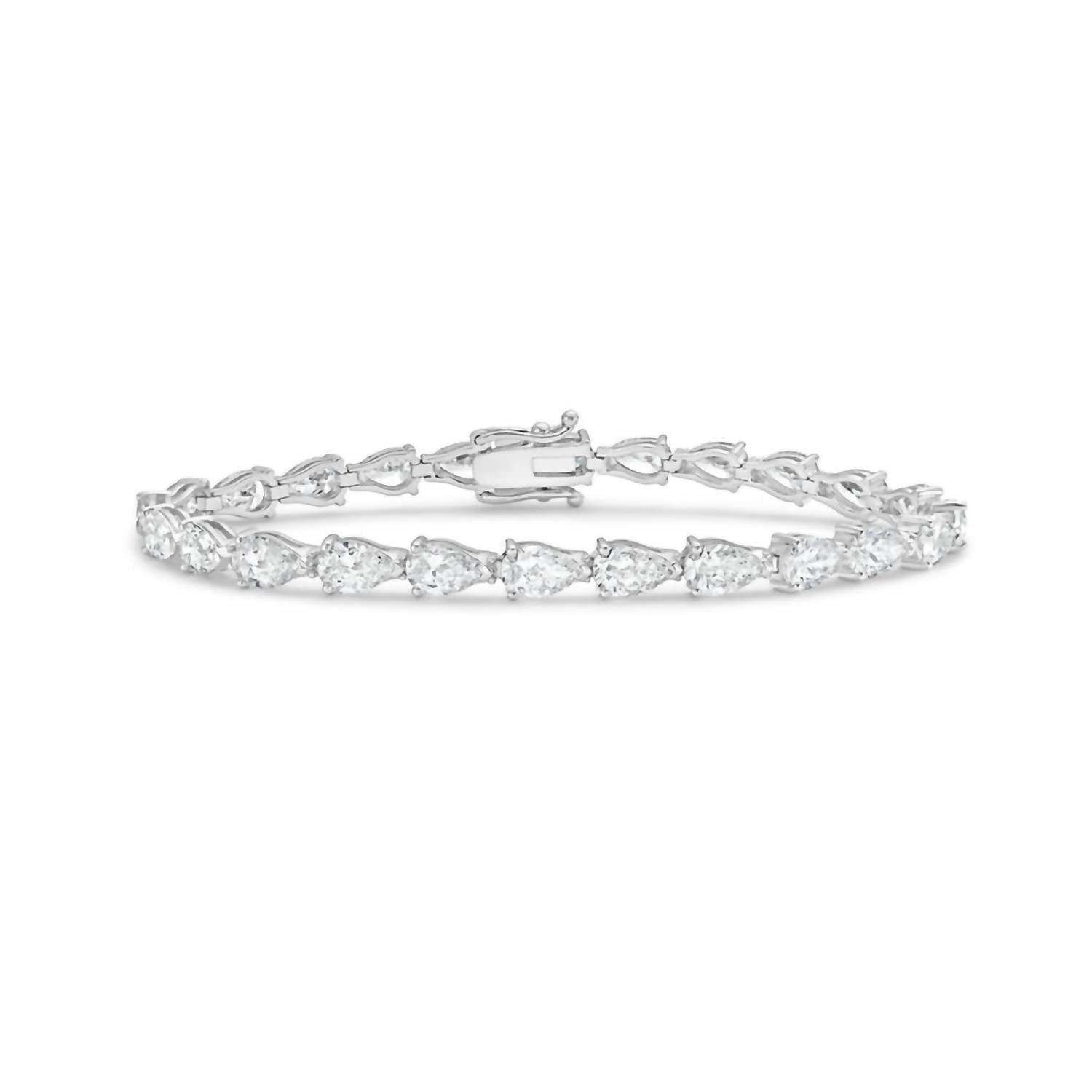 Diana M Jewels - Women's Pear Lab-Grown Diamond Jewelry Bracelet (48.00 Ct) - Signature