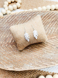 Trendy Wholesale - Women's Feather Dangle Earrings
