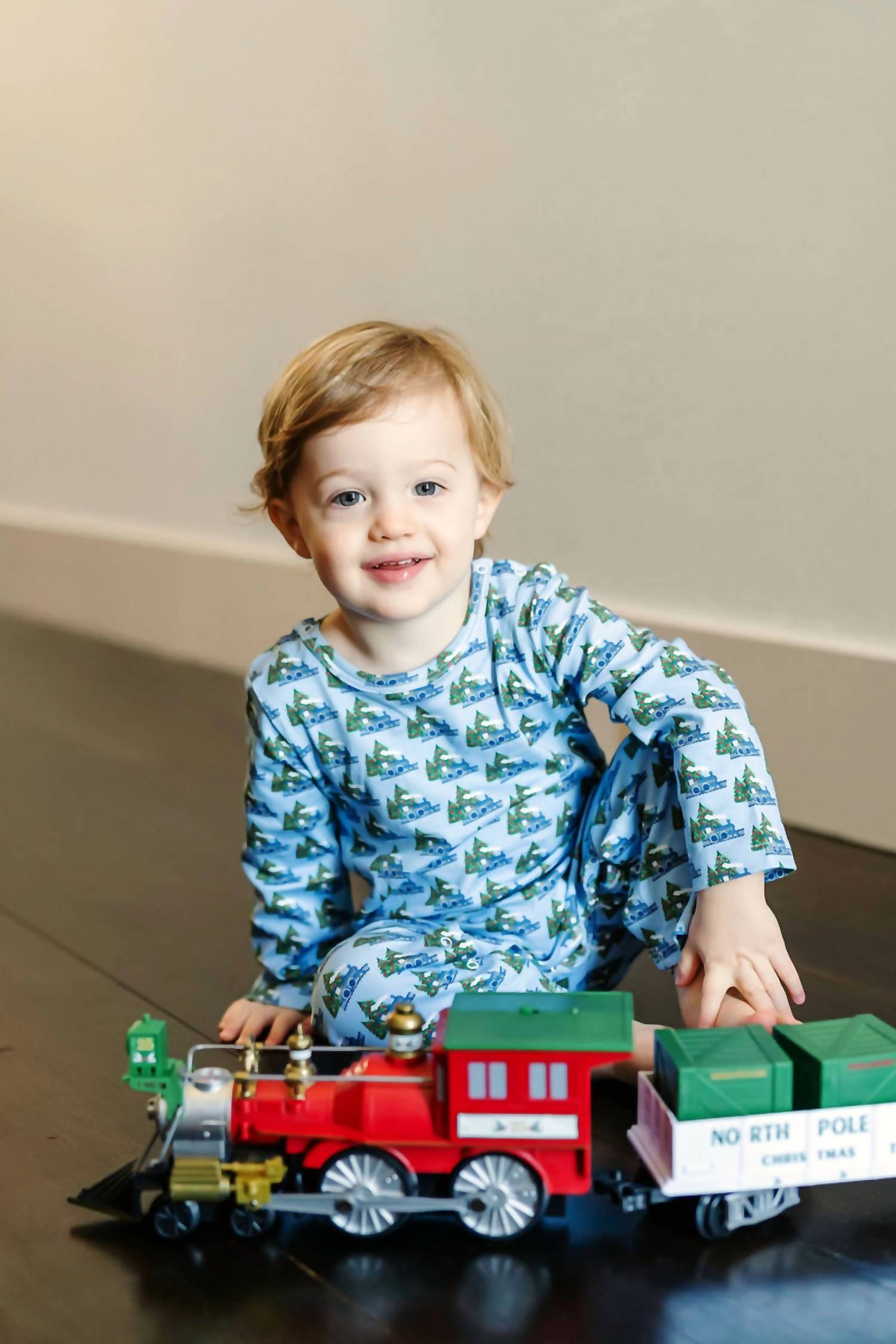 Lila + Hayes - Boys' Thompson North Pole Express Romper
