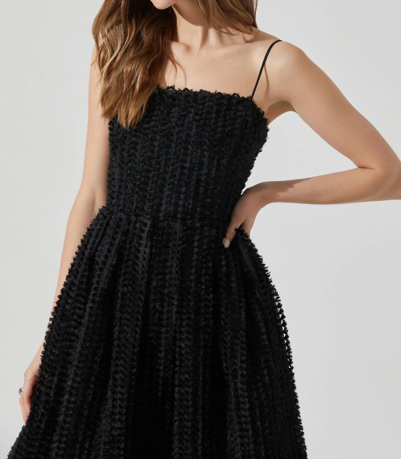 Astr - Avani Textured Midi Dress