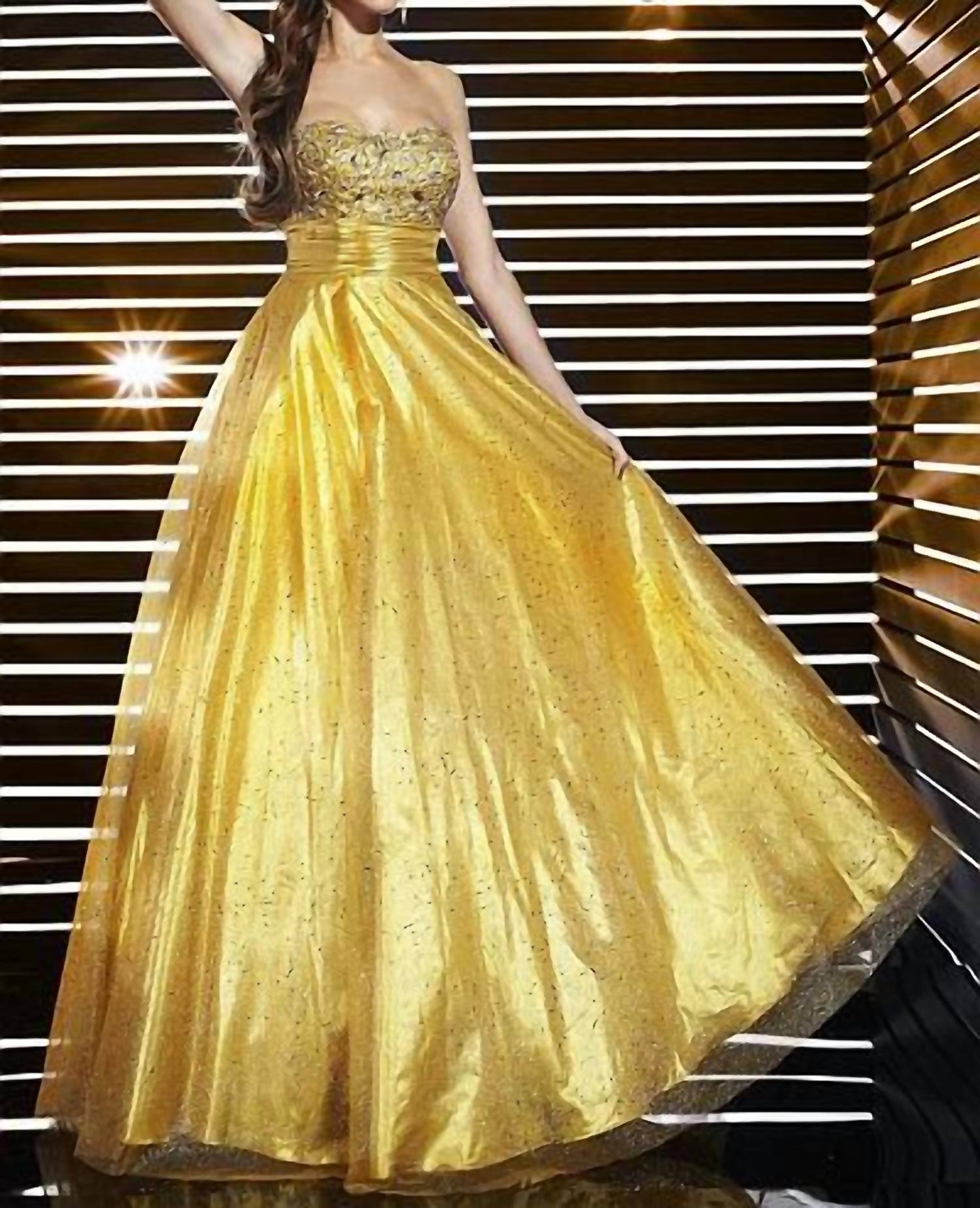 Studio 17 - Women's Glittered Prom Dress