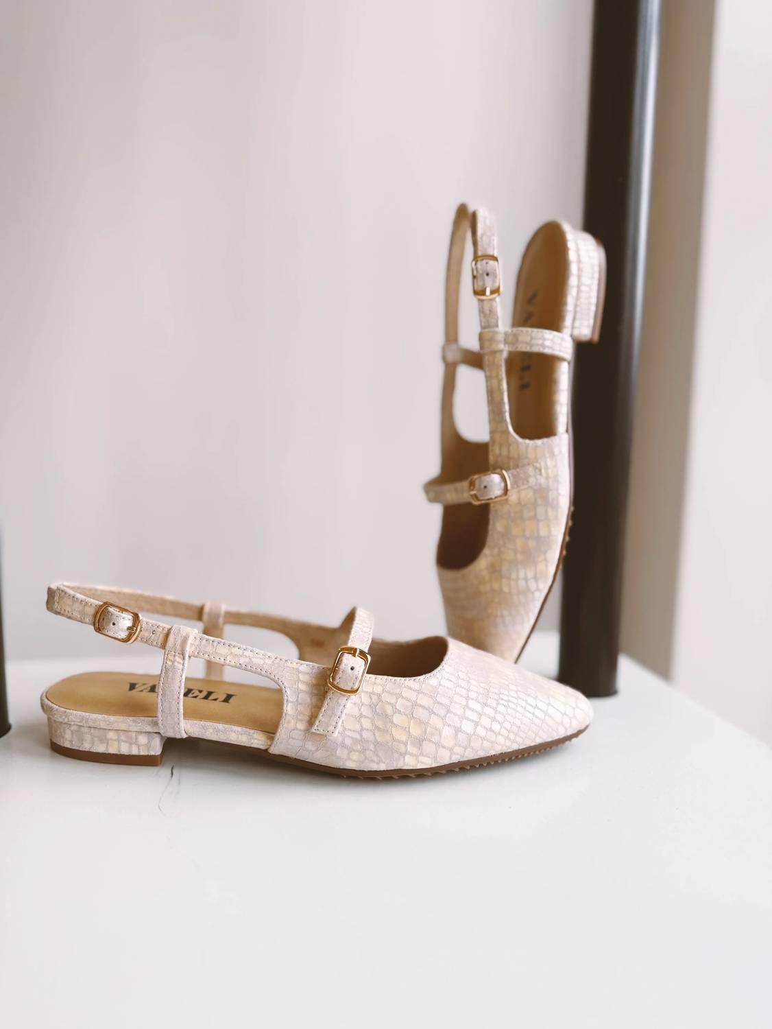Vaneli - Women's Gauri Flats