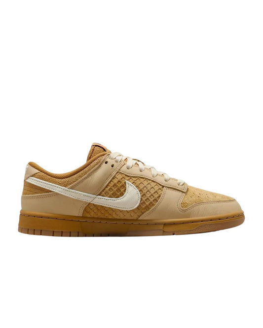 Nike - Men's Dunk Low Retro Waffle Sneakers