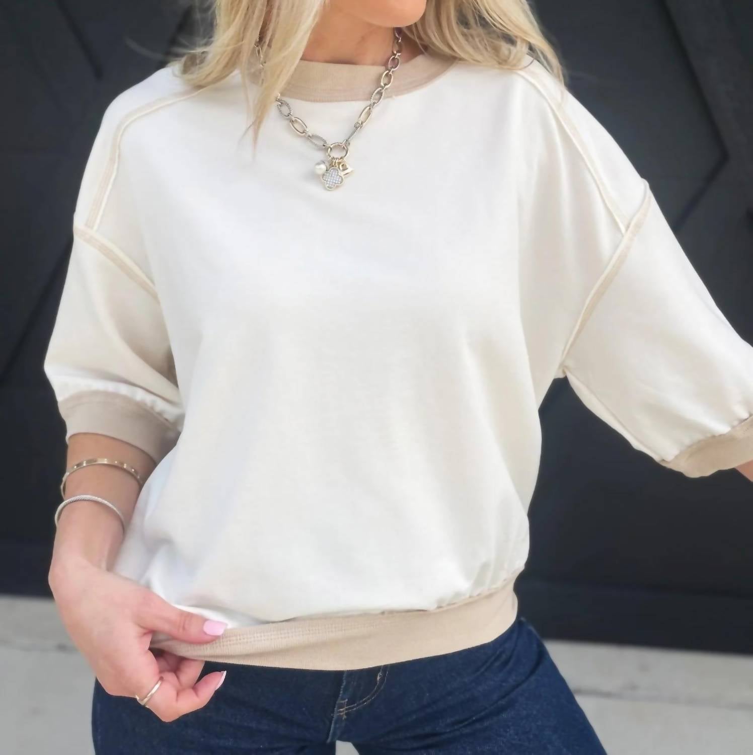 Blu Pepper - Contrast Trim Raglan Short Sleeve Knit Top