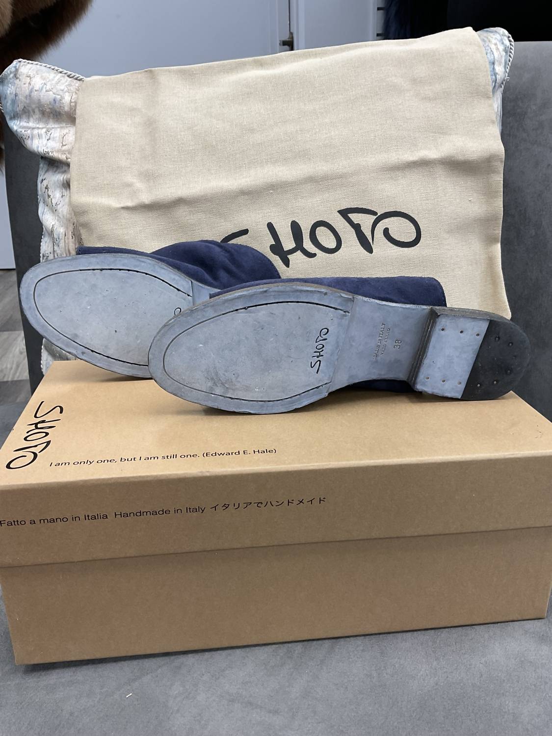 Shoto - Suede navy slides