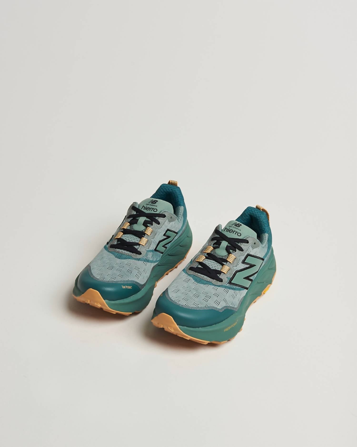New Balance - Men's Hierro V9 Shoes