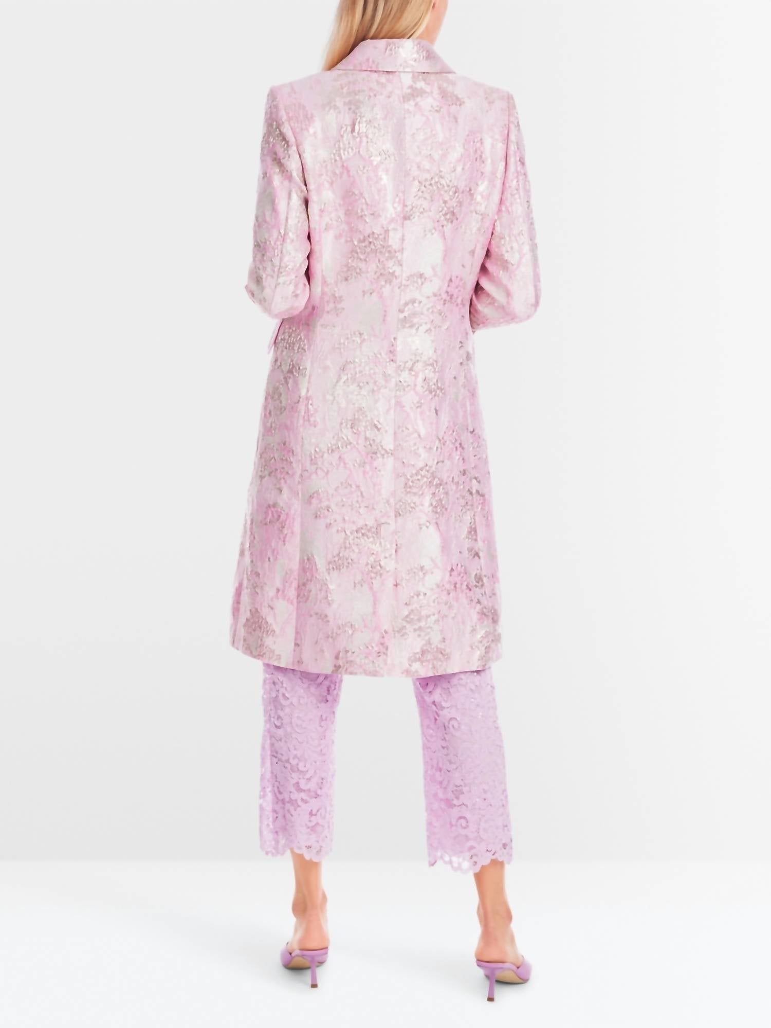Marc Cain - Short and fitted brocade coat