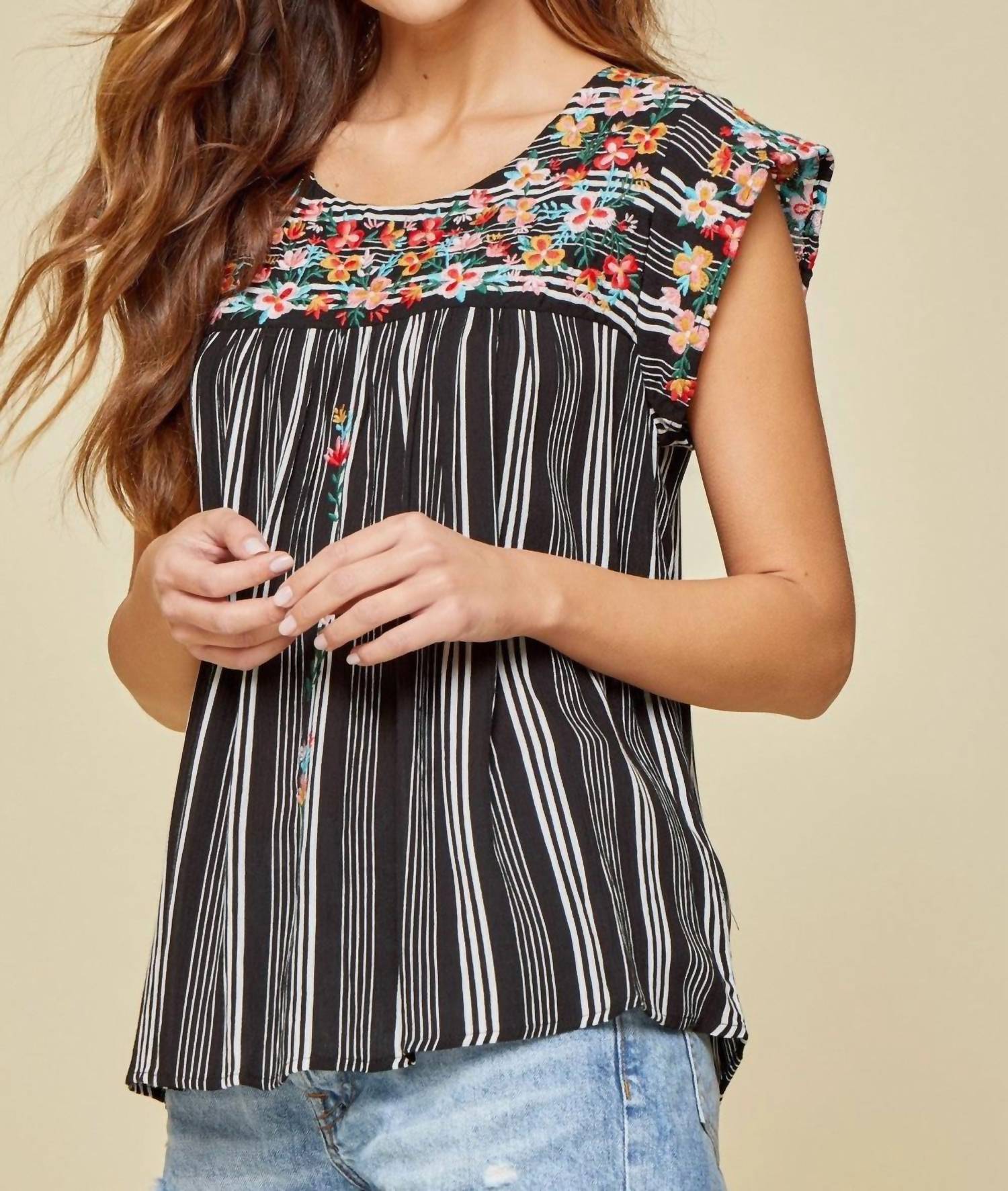 Andree By Unit - Flutter Sleeve Striped And Embroidered Top