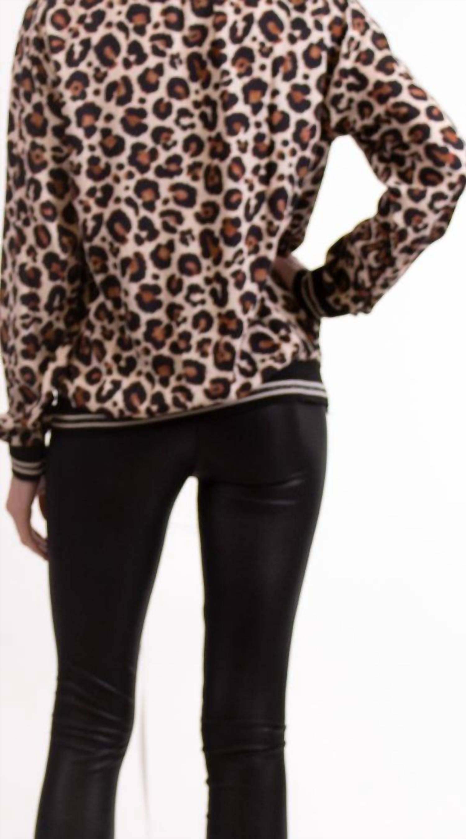 Gigi Moda - Daralice Leopard Long Sleeve Blouse