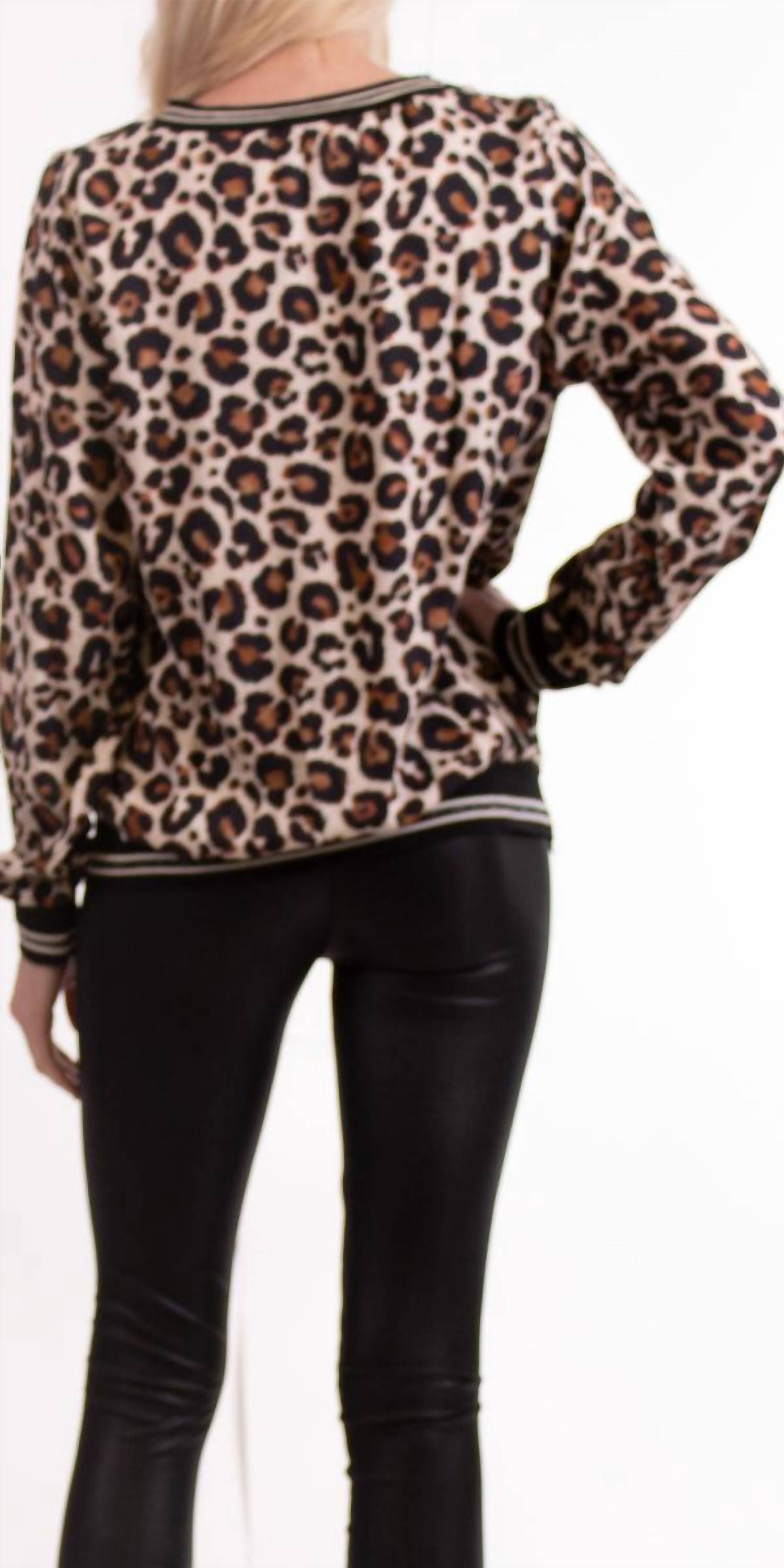 Gigi Moda - Daralice Leopard Long Sleeve Blouse