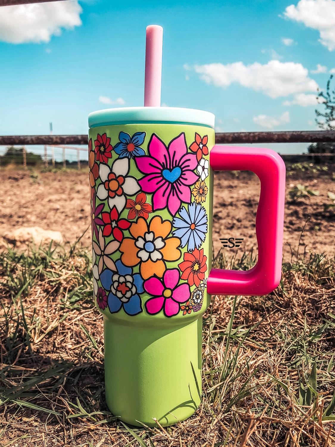 Flying S Company - Retro Groovy Floral 24oz Stainless Steel Tumbler Cup with Handle - dining - drinkware - green