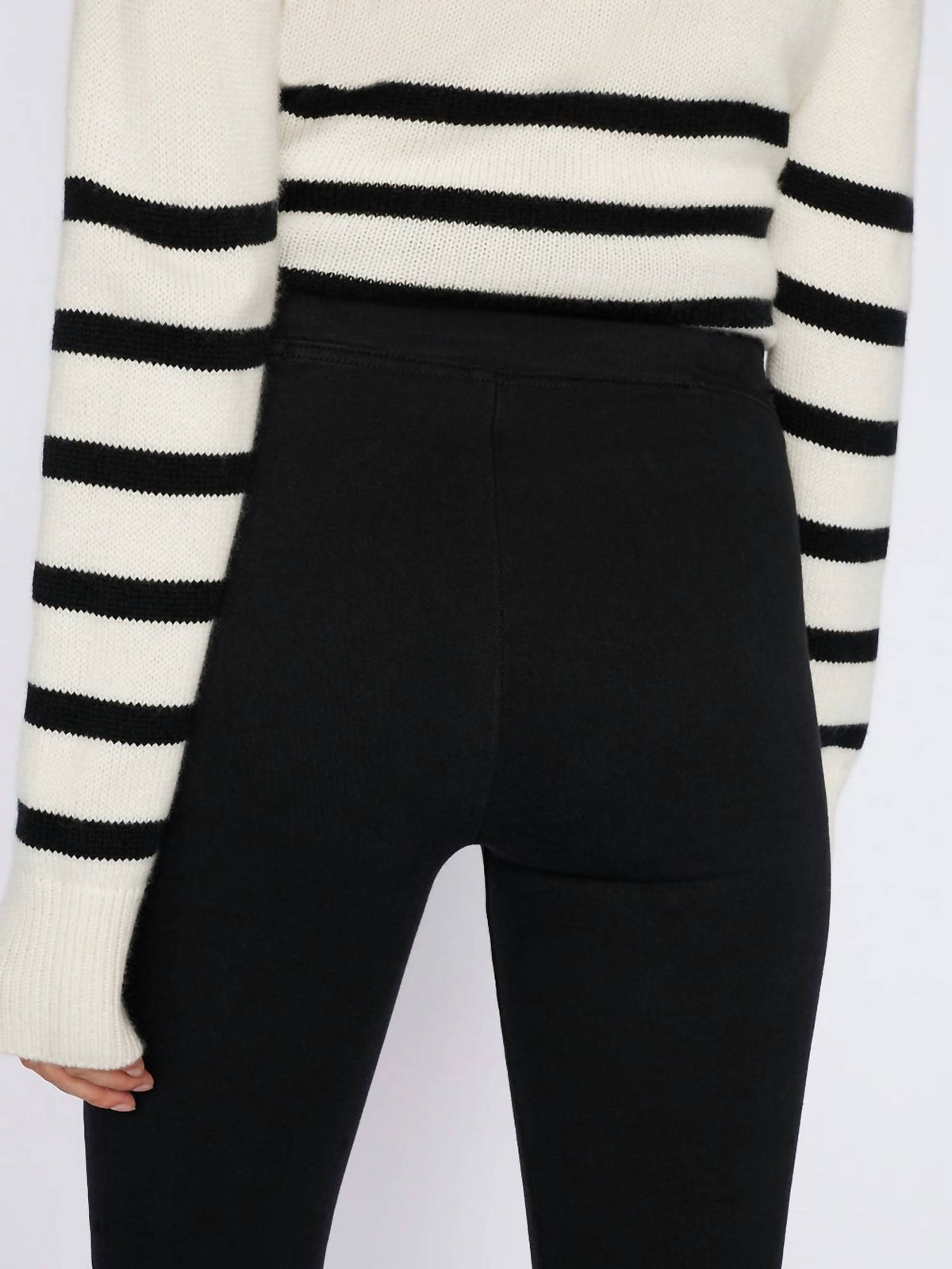 Frame - JET SET CROP MINI BOOT PANT