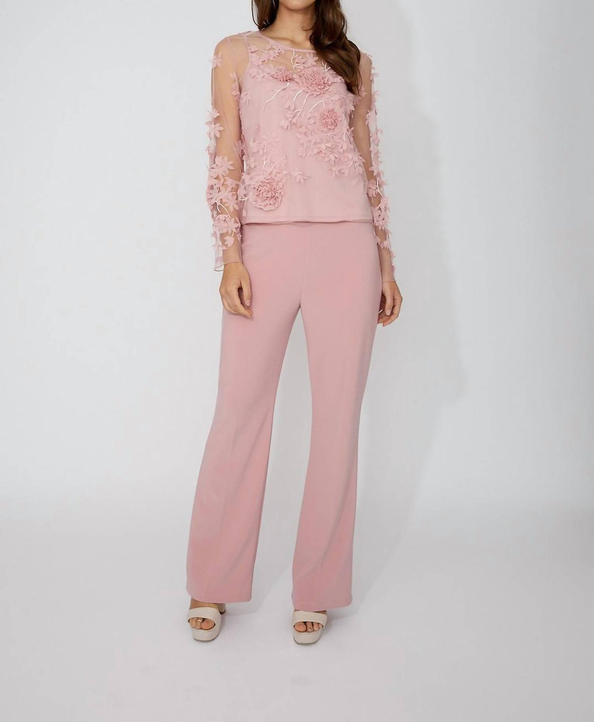 Frank Lyman - Floral Embroidered Pullover Top