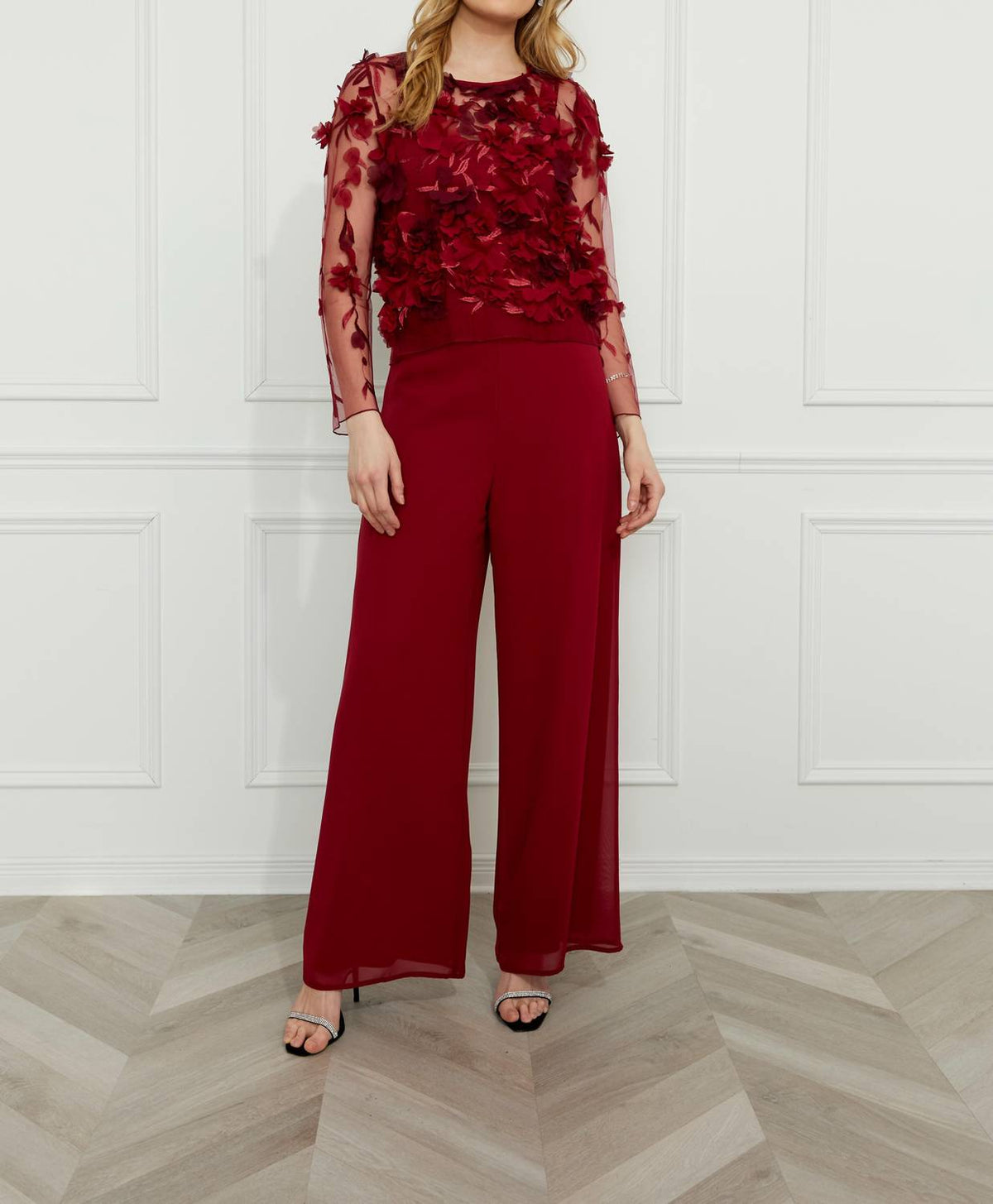 Frank Lyman - Floral Embroidered Pullover Top
