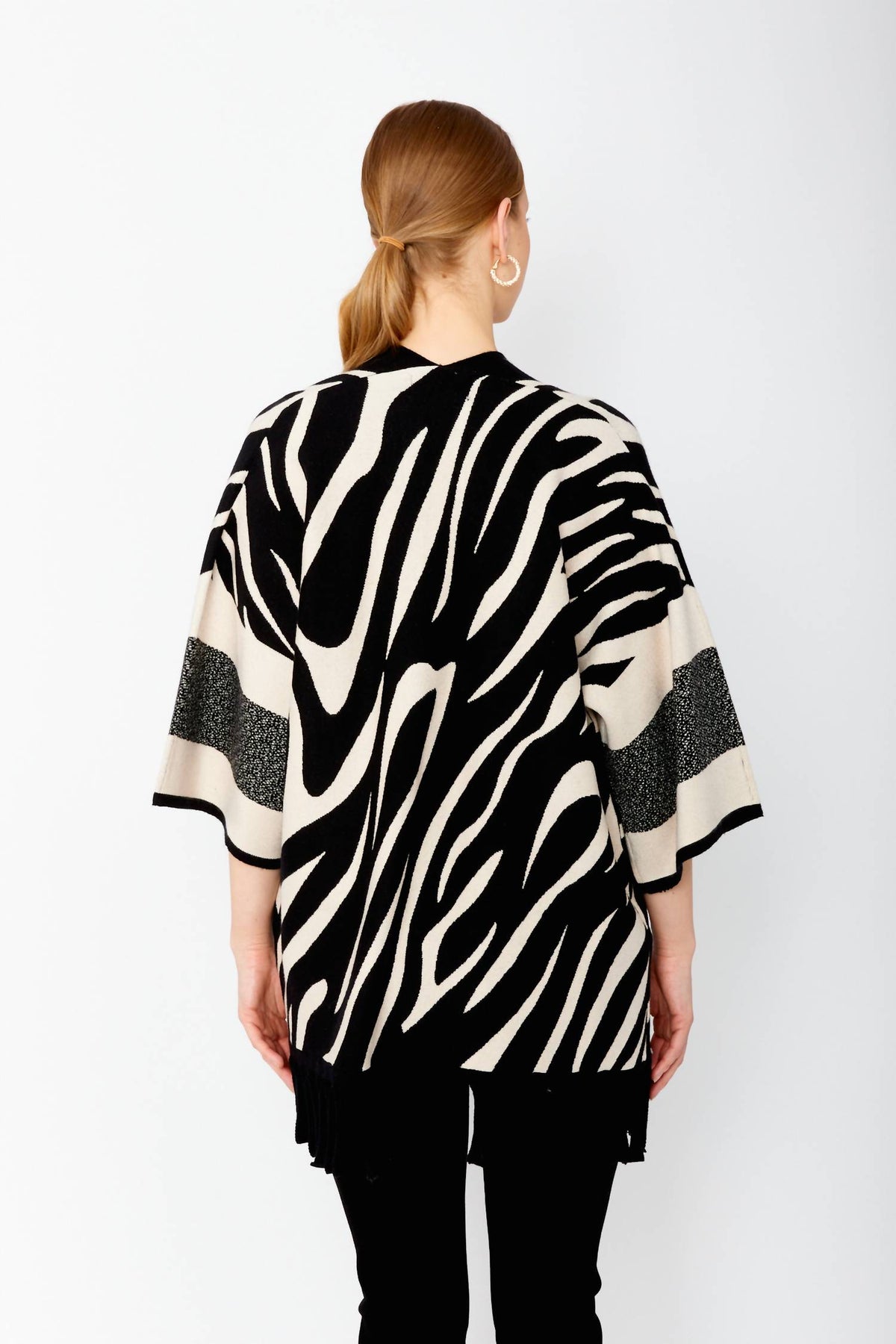 Frank Lyman - Knit Throw Over