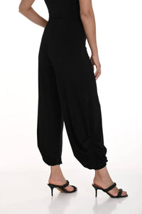 Frank Lyman - Relaxed Cropped Knit Pull On Pants
