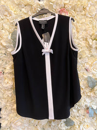 Frank Lyman - Sleeveless Top With Bow Detail