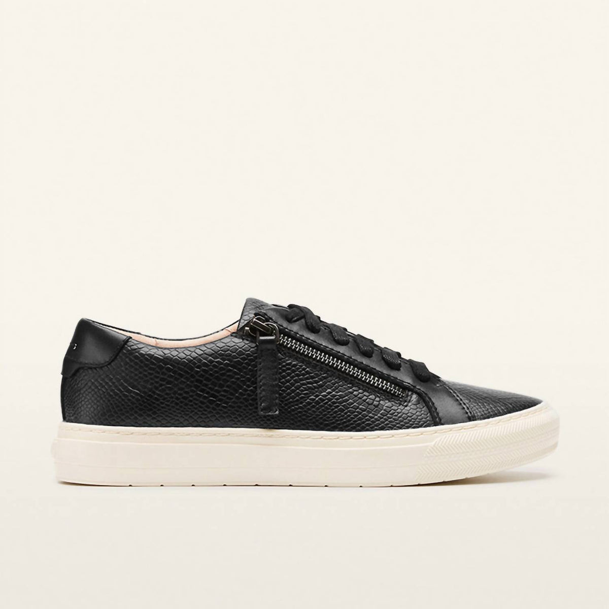 Frankie4 - Billie Embossed Sneaker