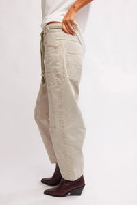 Free People - Moxie Jetty Pull - on Barrel Jeans - clothing - cotton - jeans