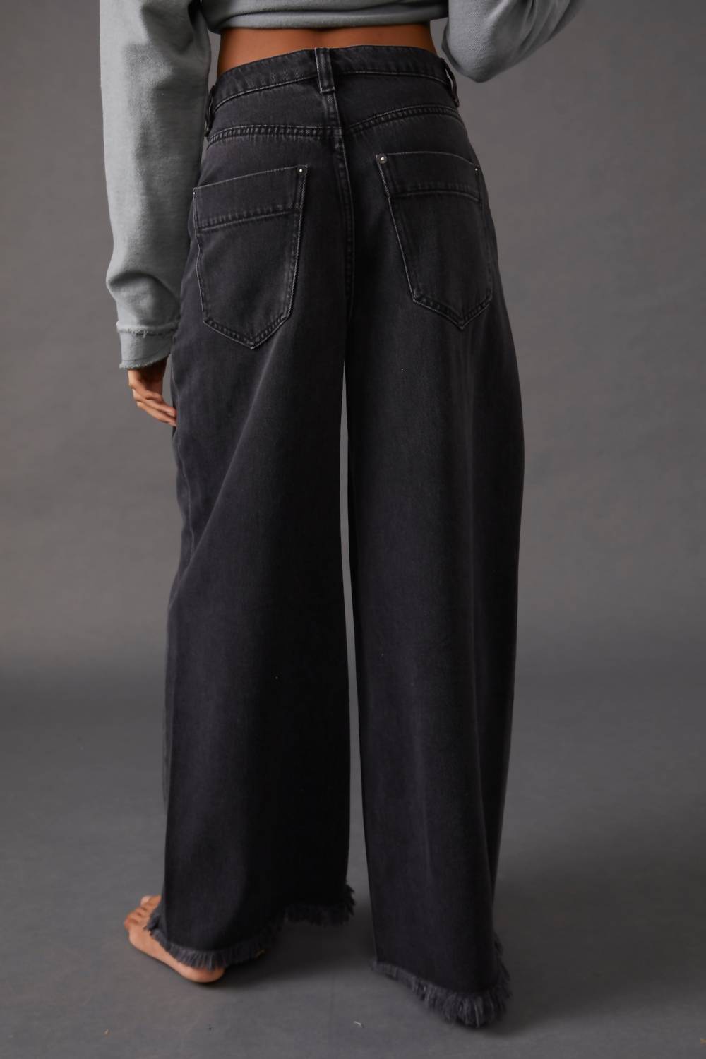Free People - Old West Slouchy Jeans - black - clothing - flare