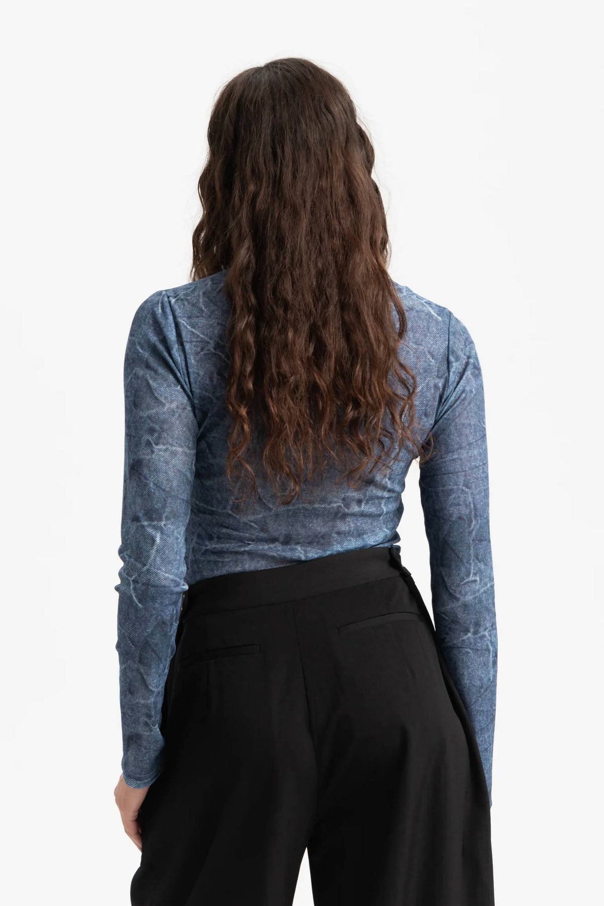 Ganni - Long Sleeve Crewneck Blouse