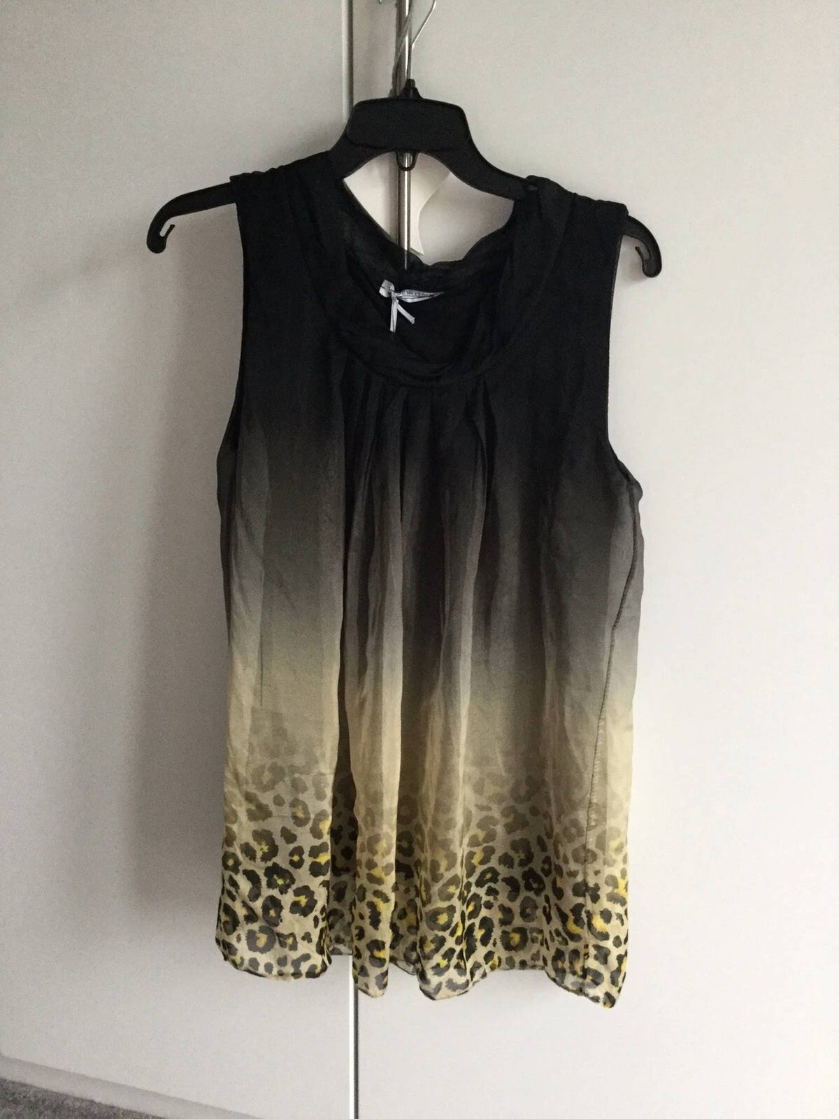 Gigi Moda - Micaela Leopard Sleeveless Blouse