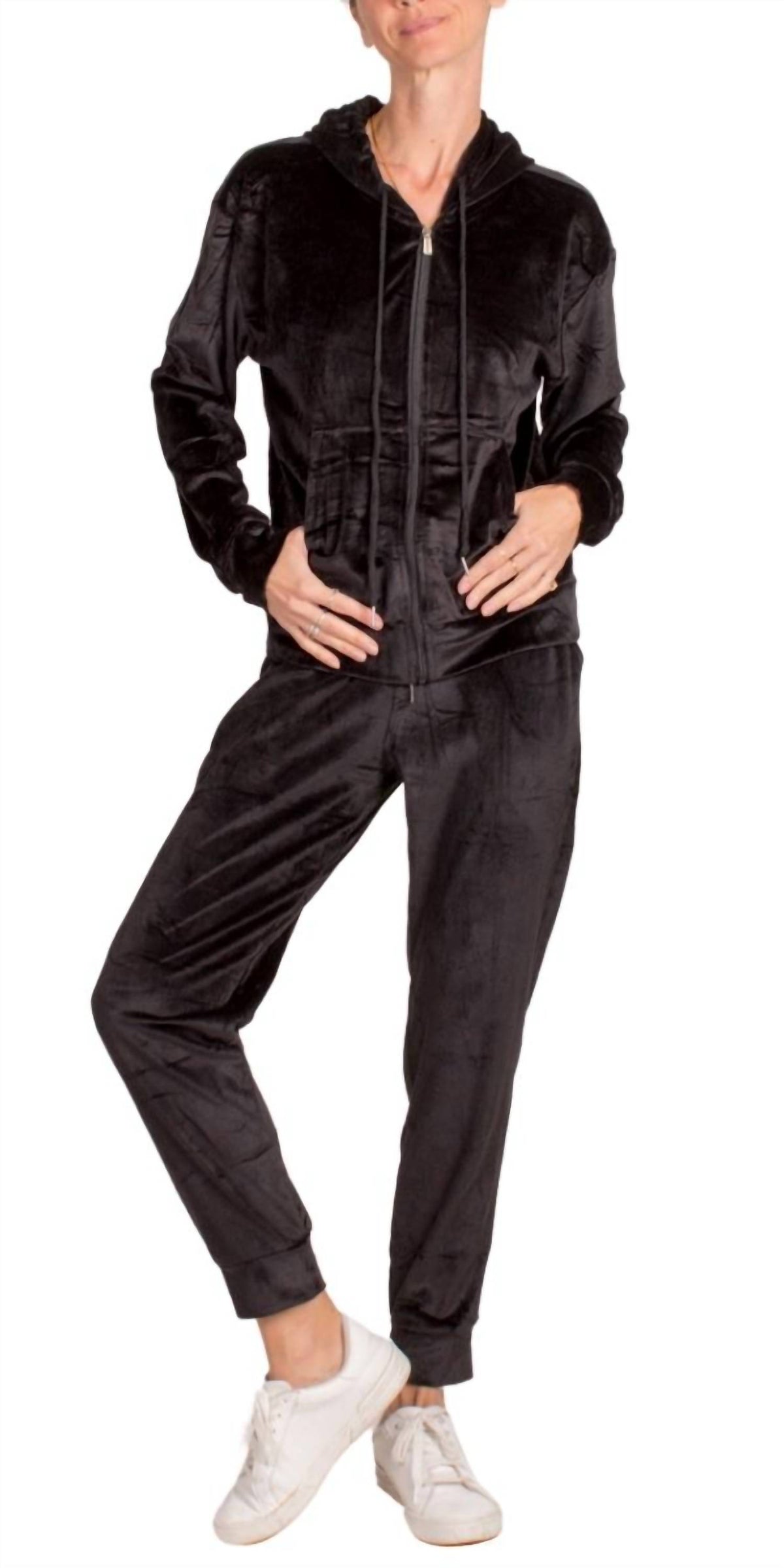 Gigi Moda - Velour Tracksuit Set