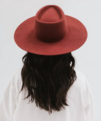 Gigi Pip - Women's Triangle Crown Wide Brim Hat