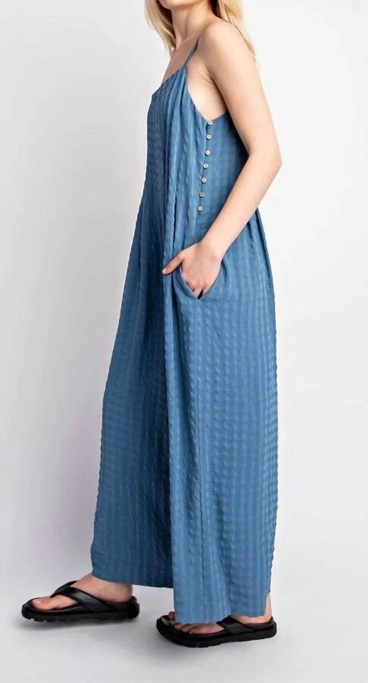 Gigio - Sleeveless Wide Leg Jumpsuit
