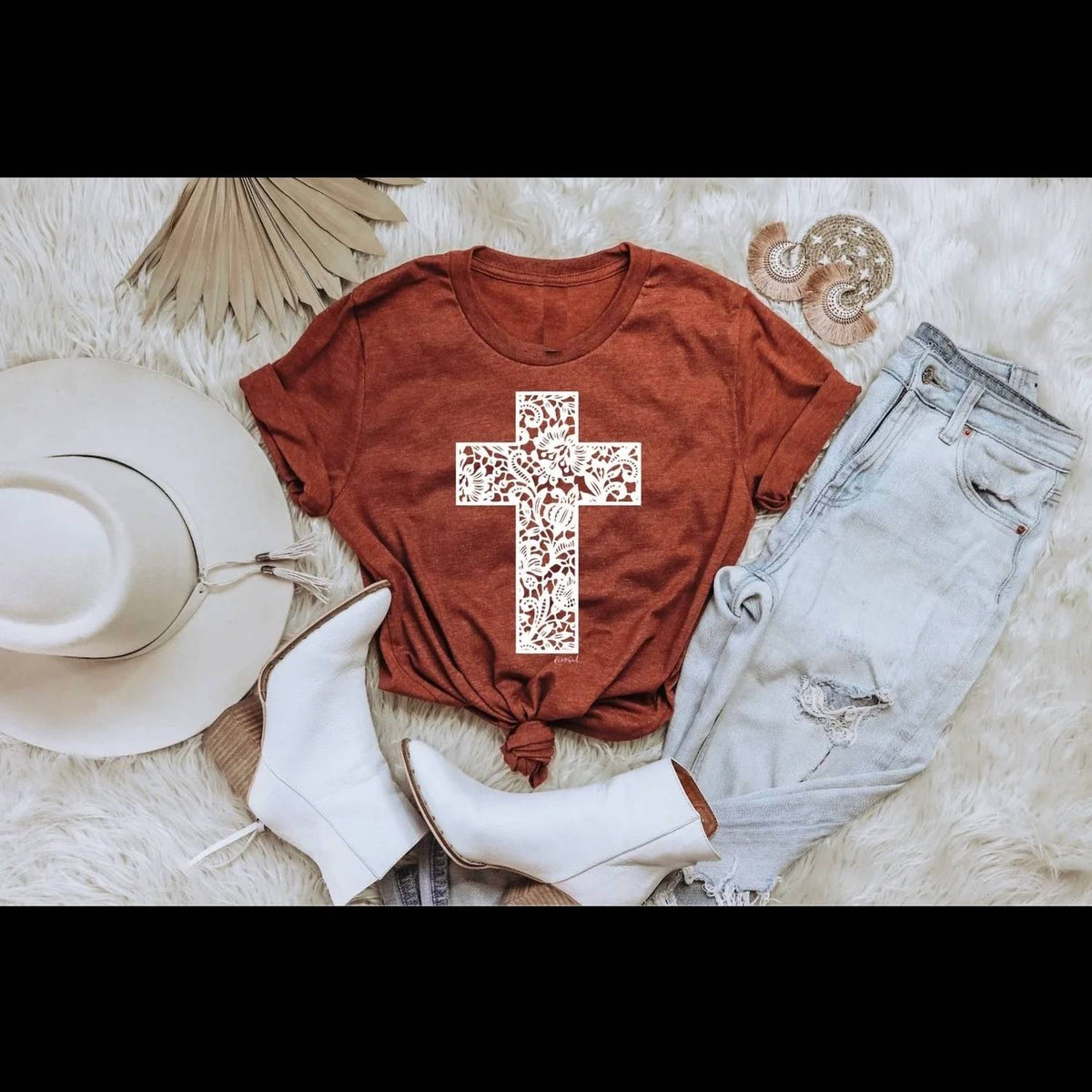 Gilli - Lace Cross Tee